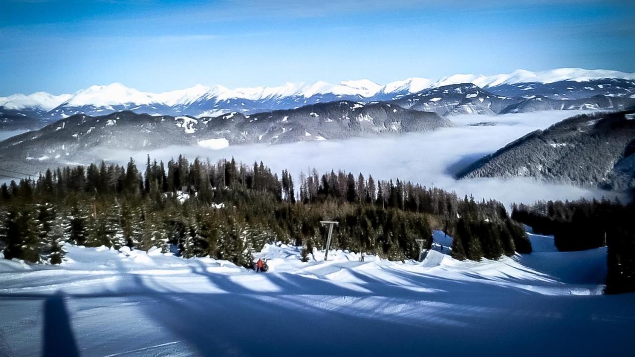 - A Auszeit * Neumarkt in Steiermark